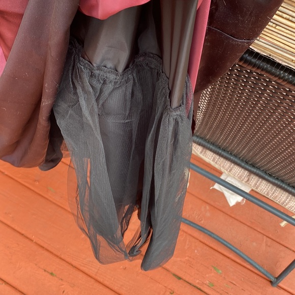 Formal dress - Picture 2 of 3